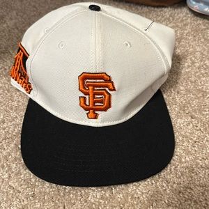Giants snapback. Never worn